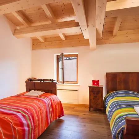 Casa Turazza Giovanni マルチェージネ
